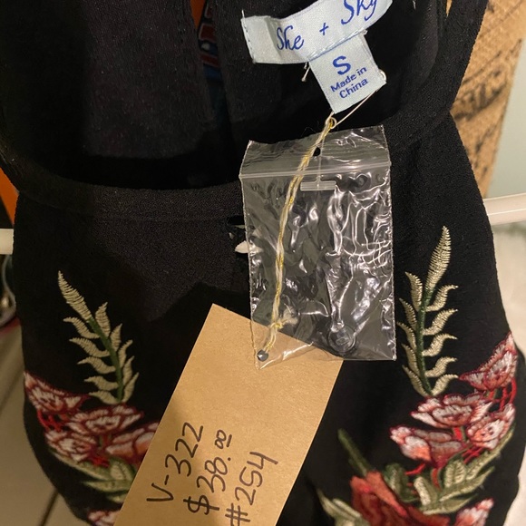 She + Sky Black Romper With Rose Detailing - Picture 3 of 4